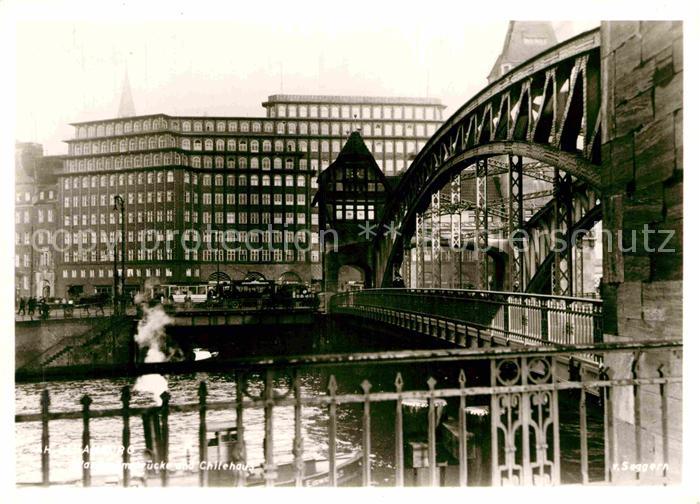 HAMBURG  CITY Bruecke Chilehaus Speicherstadt