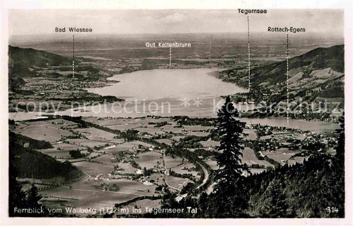 Tegernsee Bayern Blick vom Wallberg ins Tal
