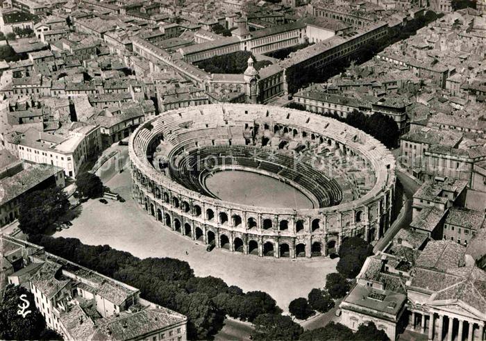 Nimes Fliegeraufnahme Arena Justitzpalast