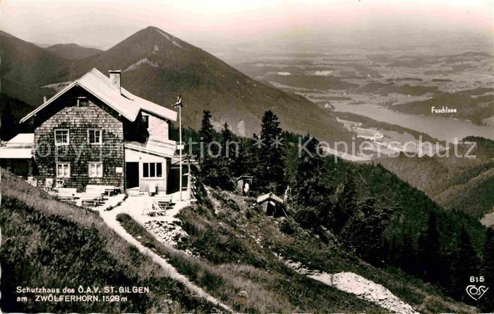 St Gilgen Salzkammergut Schutzhaus des oeAV am Zwoelferhorn Fernsicht Blick zum