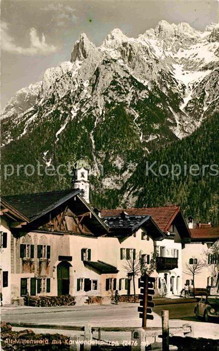 Alt Mittenwald Ortsmotiv mit Kirche Karwendelspitzen