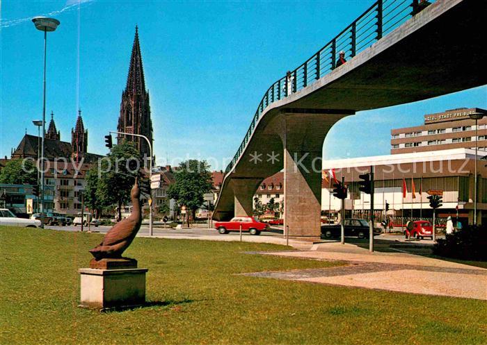 Freiburg Breisgau Muenster Karlssteg Karlsbau Skulptur