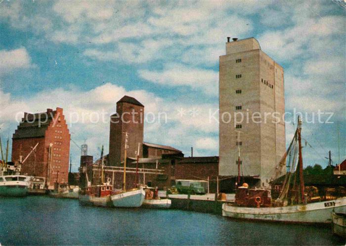 Burg Fehmarn Hafen Burgstaaken Ostseebad an der Vogelfluglinie