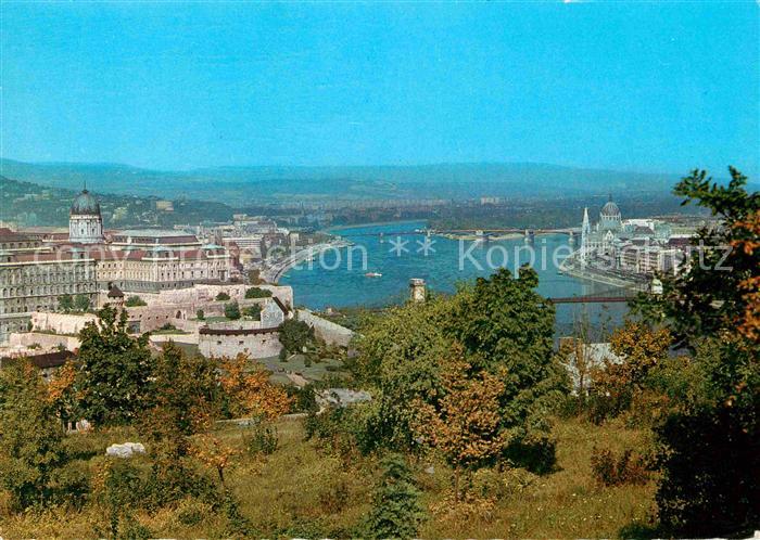 Budapest Panorama Blick ueber die Donau
