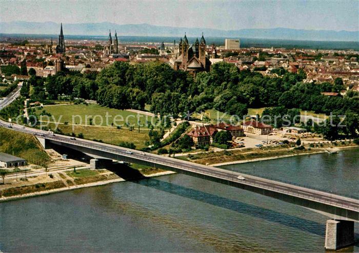 Speyer Rhein Rheinbruecke Stadtbild mit Dom Fliegeraufnahme