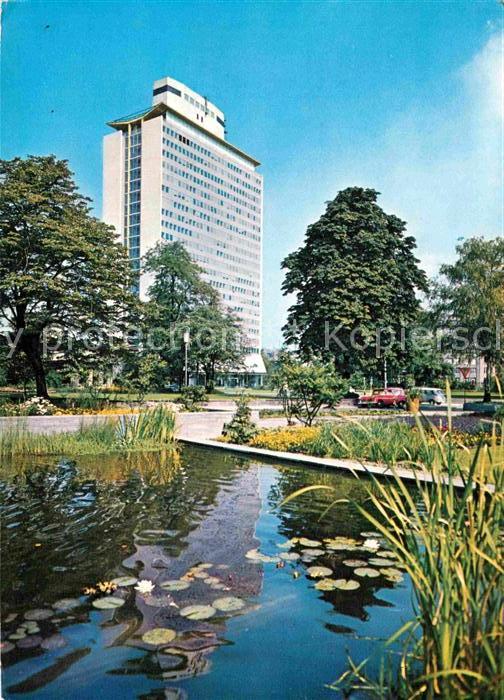 Ludwigshafen Rhein BASF Hochhaus Teich