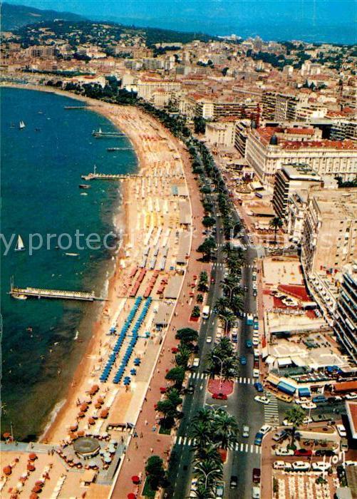 Cannes Alpes-Maritimes Luftaufnahme Strand Hotelanlagen
