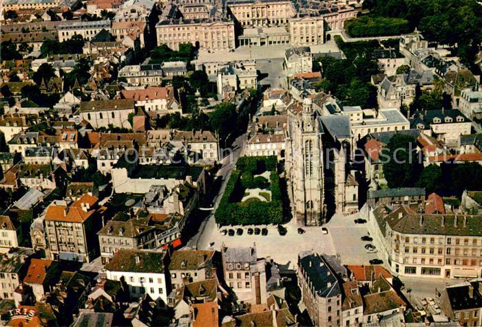 Compiegne Oise Luftaufnahme Kirche