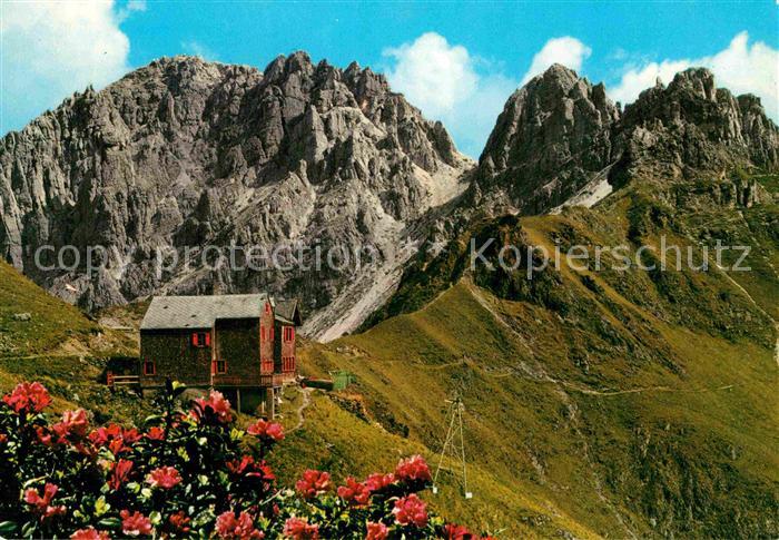 Pinnistal Innsbrucker Huette am Pinnisjoch gegen Kalkwand