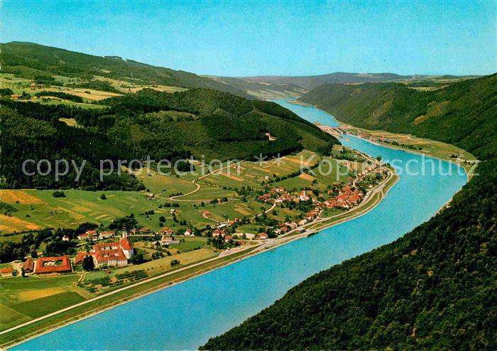 Engelhartszell Donau Oberoesterreich Fliegeraufnahme Donaupartie
