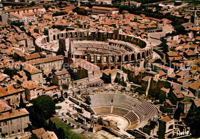 Arles Bouches-du-Rhone Vue aerienne sur le Theatre Antique et les Arenes Romaine