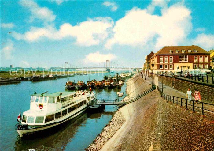 Duisburg Ruhr Schifferboerse Bootsanleger Dampfer