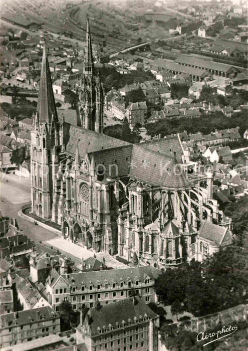 Chartres 28 Cathedrale vue aerienne