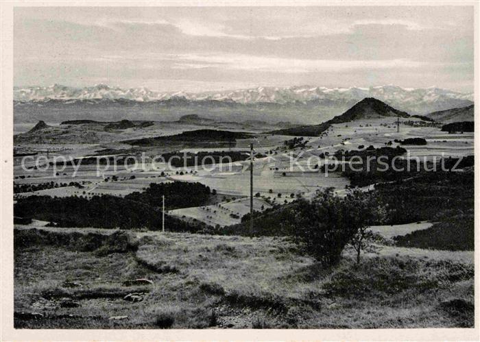 Engen Hegau Landschaftspanorama mit Blick zu den Alpen