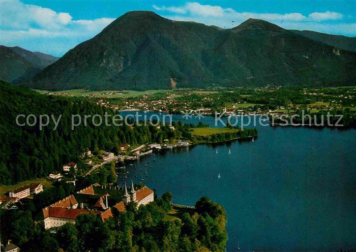 Tegernsee Bayern Schloss und Wallberg Mangfallgebirge Fliegeraufnahme