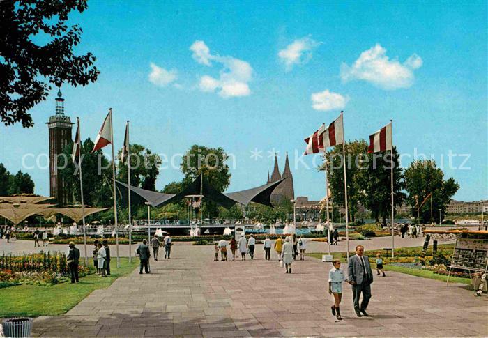 Koeln Rhein Tanzbrunnen im Rheinpark