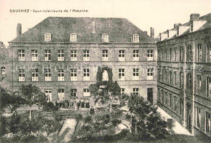 Souchez Cour interieure de l Hospice