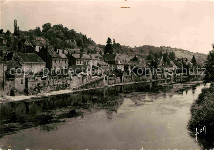 Le Bugue La Vezere vue sur la Mate