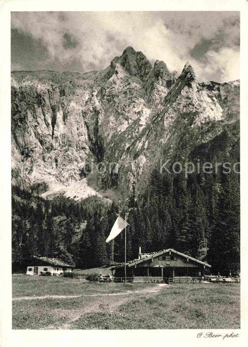 Scharitzkehlalm mit Hohem Goell Westwand und Westgrat Berchtesgadener Alpen