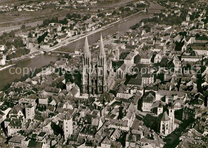 REGENSBURG Bayern Fliegeraufnahme Dom
