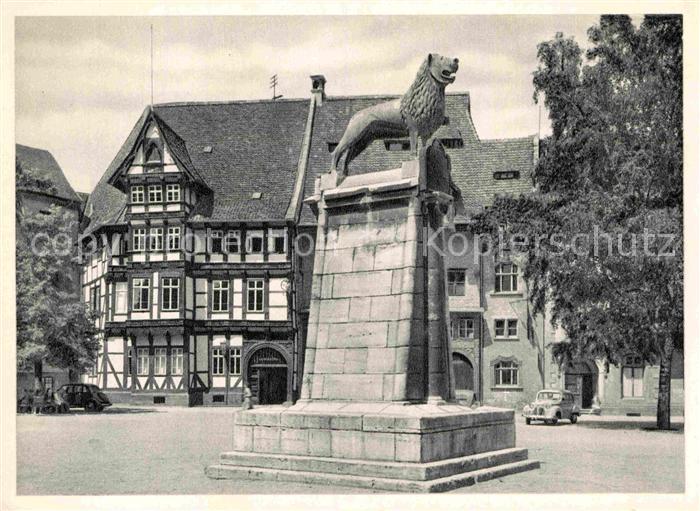 BRAUNSCHWEIG  CITY Burgplatz mit Loewen Gildehaus