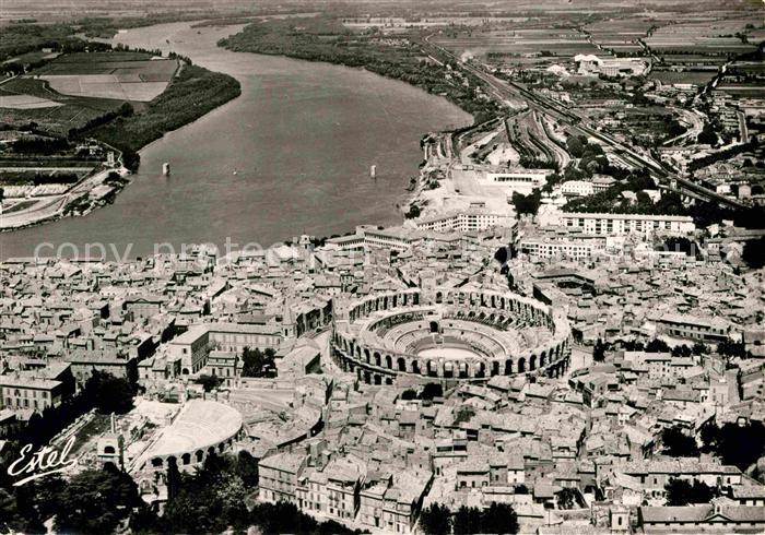 Arles Bouches-du-Rhone Fliegeraufnahme Amphitheater