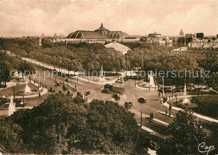 Paris Rond Point des Champs Elysées