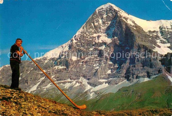 Alphorn Alphornblaeser Kleine Scheidegg Eiger