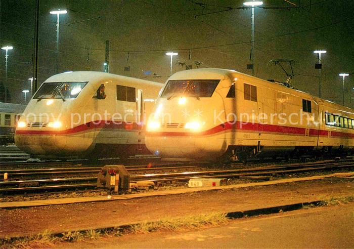 Eisenbahn InterCity-Express-Zuege 401582-2 + 401563-2 Deutsche Bundesbahn