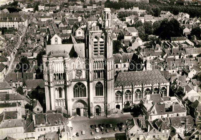 Sens 89 Cathedrale Saint Etienne vue aerienne