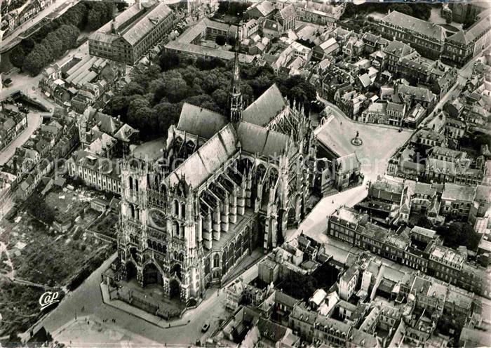 Amiens Vue aerienne de la Cathedrale
