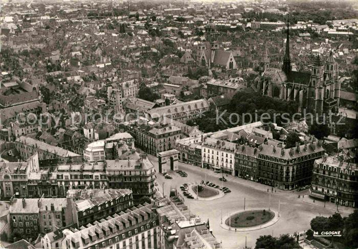Dijon 21 Place Darcy et Porte Guillaume vue aerienne