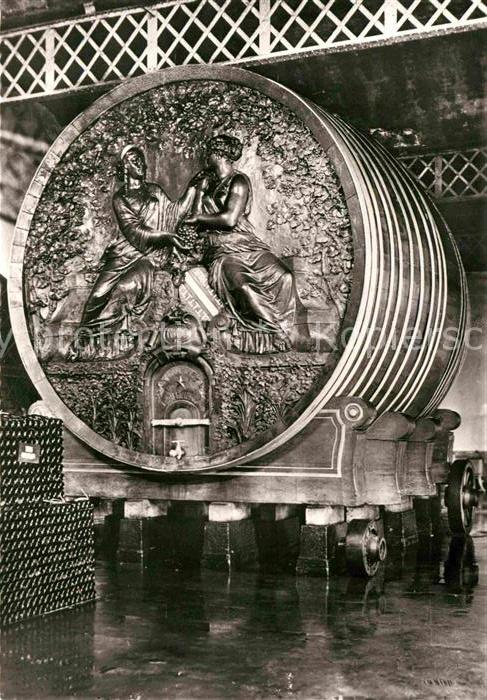 Epernay 51 Le plus gros tonneau du monde dans les Caves Champagne Mercier