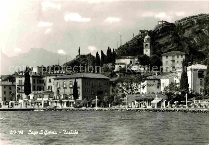 Torbole Lago di Garda Ansicht vom Gardasee aus