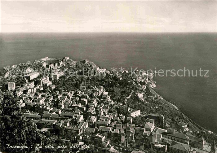 Taormina Sizilien La citta vista dall alto
