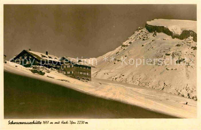 Schwarzwasserhuette Winterpanorama mit Hoch Ifen Skigebiet Kleines Walsertal NZ3
