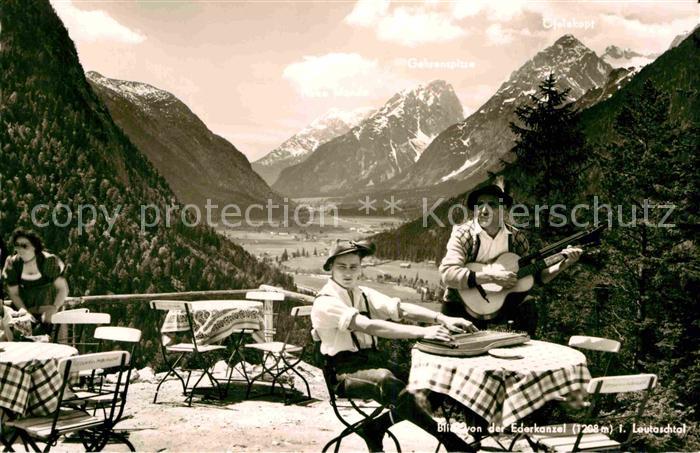 Ederkanzel Bergaststaette Terrasse Blick ins Leutaschtal Alpenpanorama