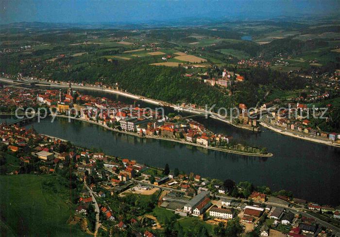 PAssAU Bayern Dreifluessestadt am Zusammenfluss von Donau Inn und Ilz Fliegerauf