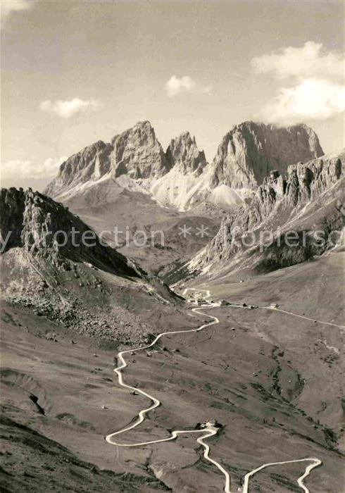 Passo Pardoi Strada del Passo Gruppo del Sassolungo Gebirgspass Langkofel Dolomi