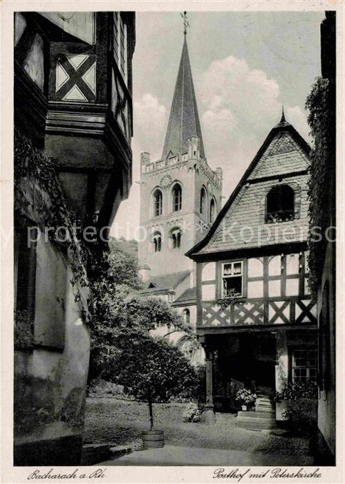 Bacharach Rhein Posthof mit Peterskirche Fachwerkhaus