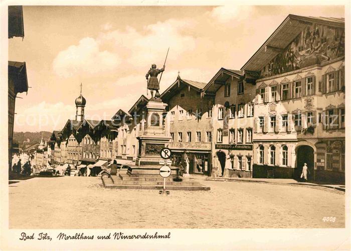 Bad Toelz Mozarthaus und Winzerdenkmal