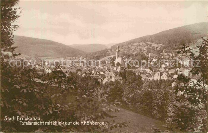 Brueckenau Bad Totalansicht mit Blick auf die Rhoenberge
