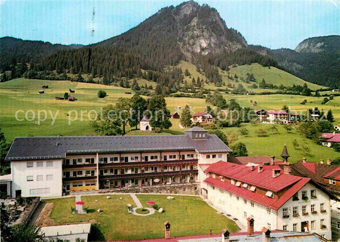 Hindelang Krankenhaus mit Hirschberg Allgaeuer Alpen