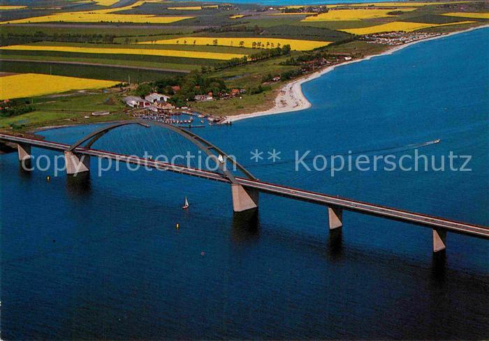 Insel Fehmarn Fehmarnsundbruecke Fliegeraufnahme