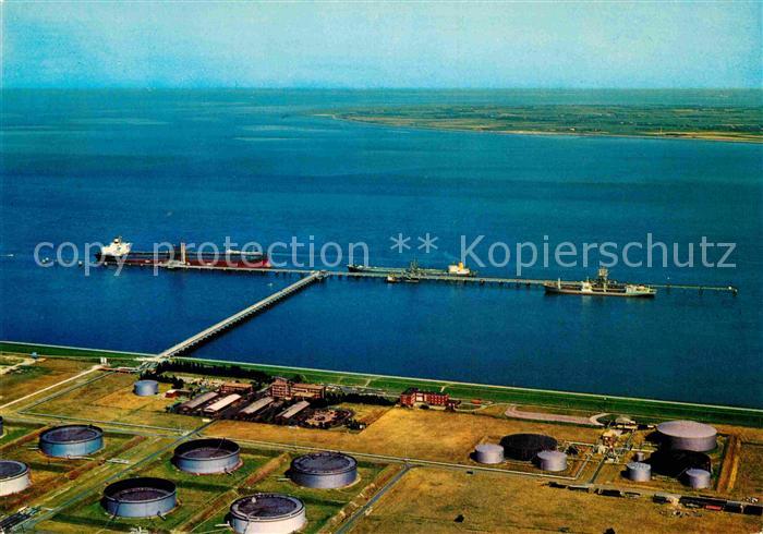 Wilhelmshaven  CITY oelhafen im Hintergrund Butjadingen Fliegeraufnahme