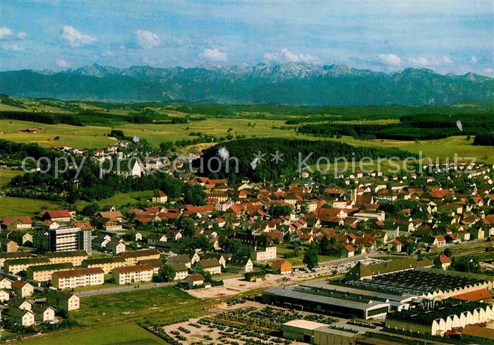 Marktoberdorf mit Ammergauer Bergen Kenzen Hochgebirge Tegelberg Fliegeraufnahme