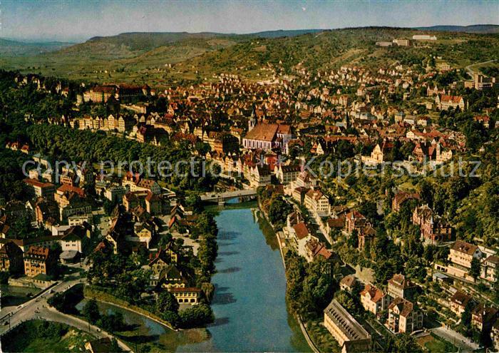 TueBINGEN BW Blick von Osten auf Neckar und Schloss Universitaetsstadt Fliegerau