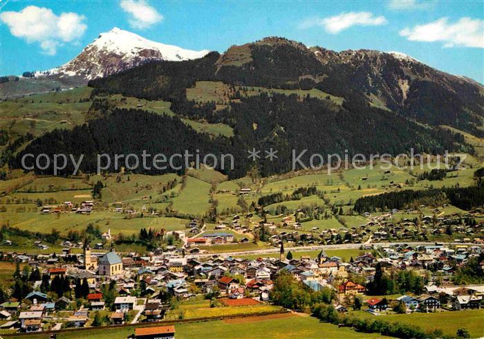 Kitzbuehel Tirol mit Kitzbueheler Horn Fliegeraufnahme
