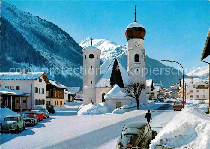 St Anton Arlberg Kirchenpartie im Schnee