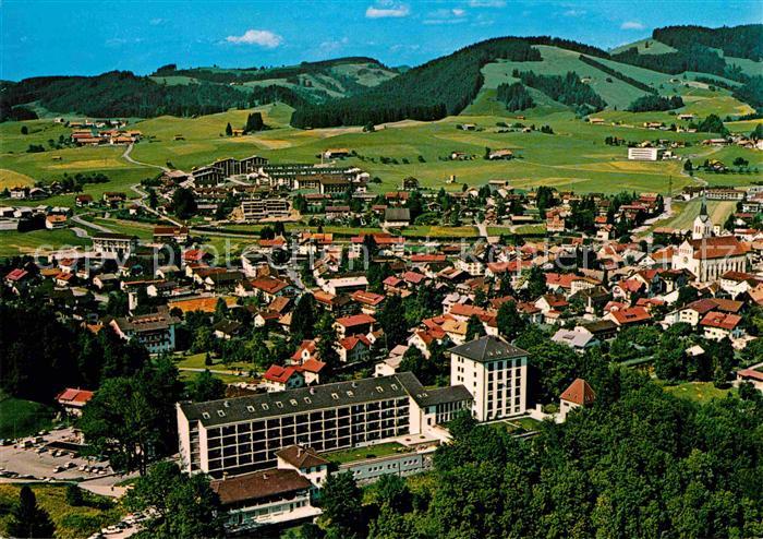 Oberstaufen Oberallgaeu Bayern Fliegeraufnahme mit Schlossbergklinik